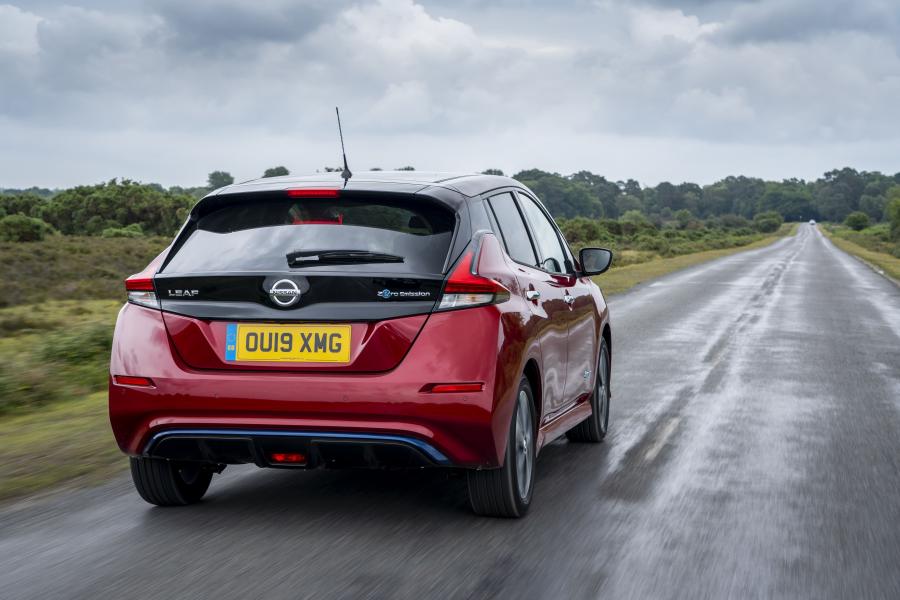  Nissan Leaf e+ 2019 года  (UK) (фото 16 из 19)